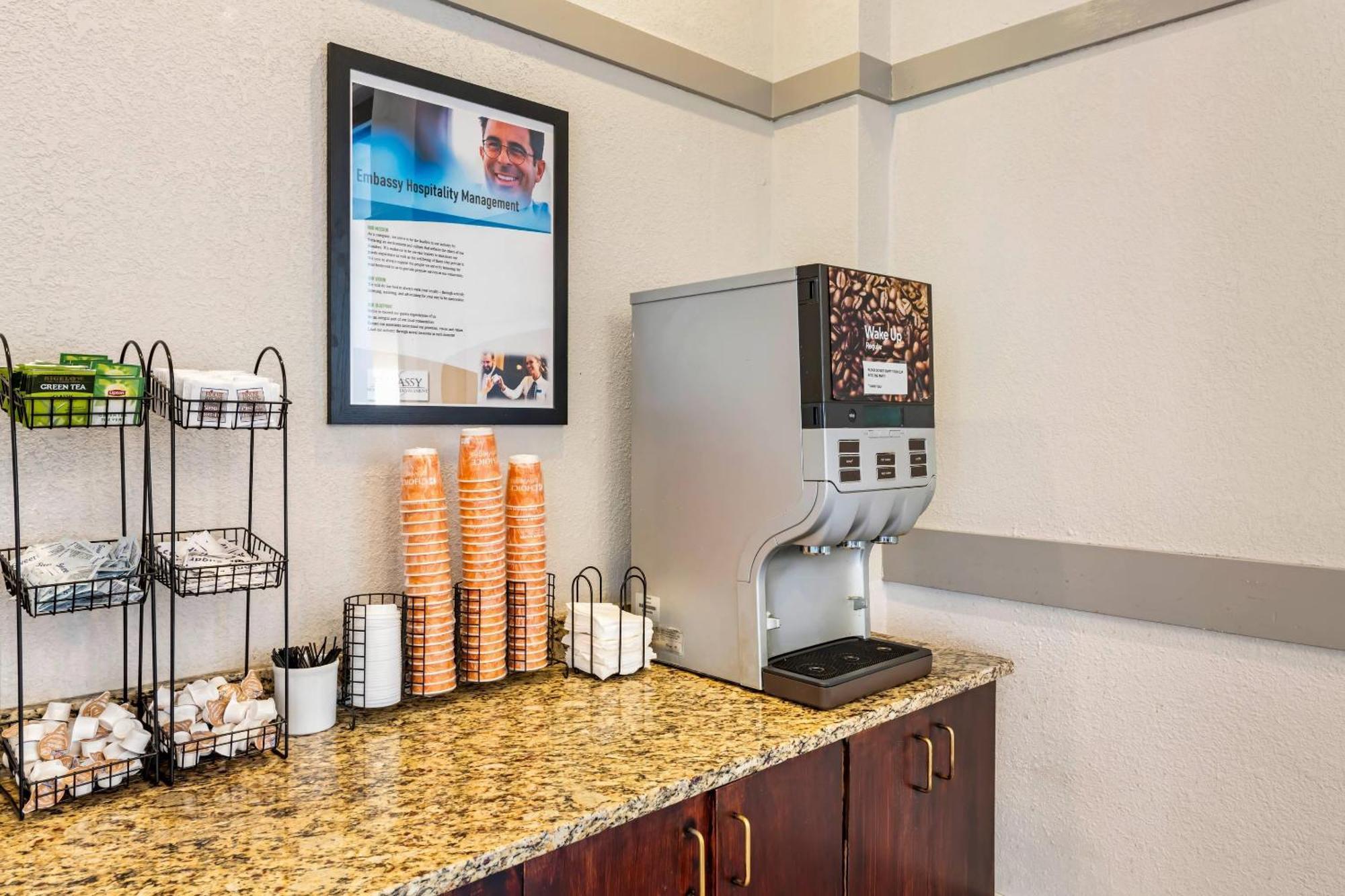 Comfort Inn Msp Airport - Mall Of America Блумингтън Екстериор снимка