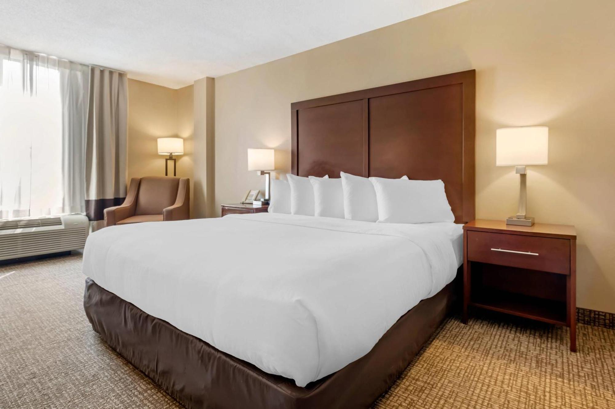 Comfort Inn Msp Airport - Mall Of America Блумингтън Екстериор снимка