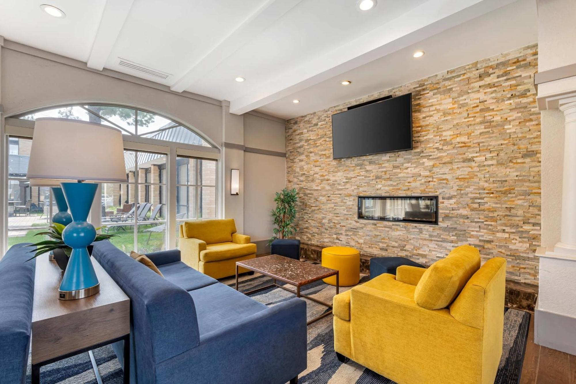 Comfort Inn Msp Airport - Mall Of America Блумингтън Екстериор снимка